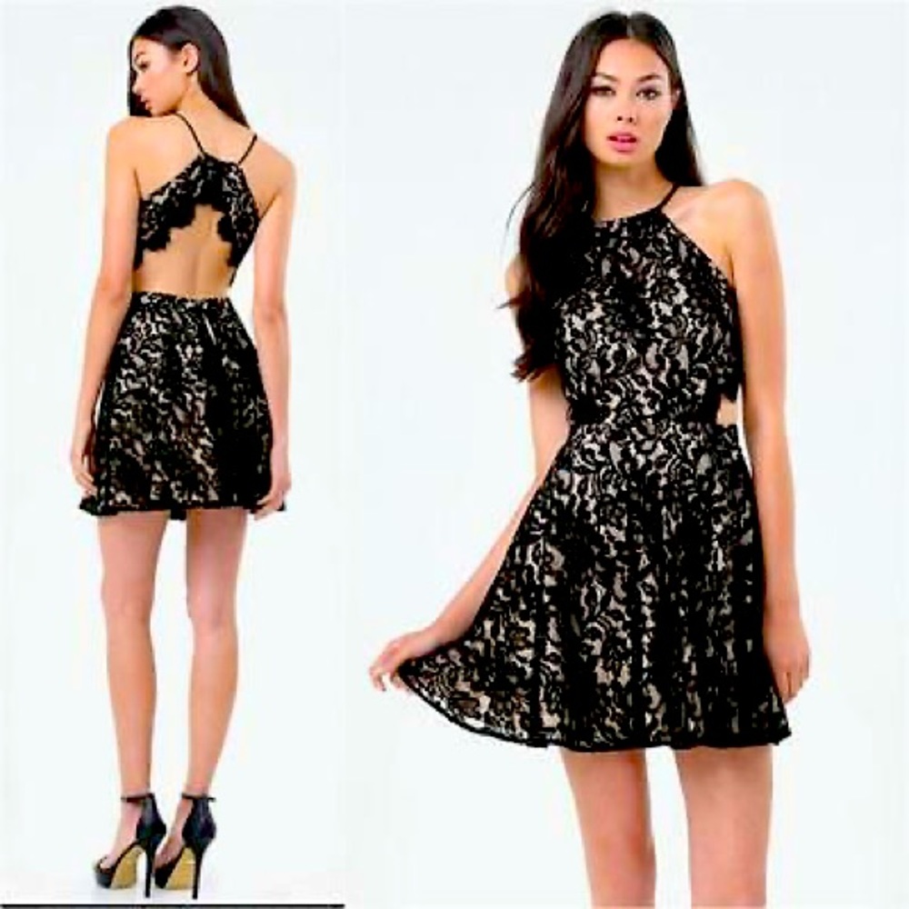 Bebe Summer Dream FIT N FLARE LACE DRESS size 0